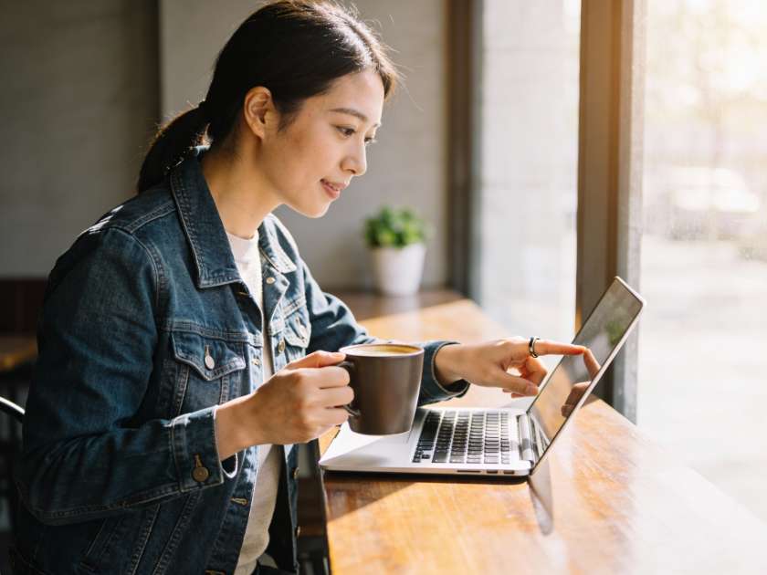 Как забронировать международные авиабилеты на русском языке и оплатить российской картой: полное руководство 2026